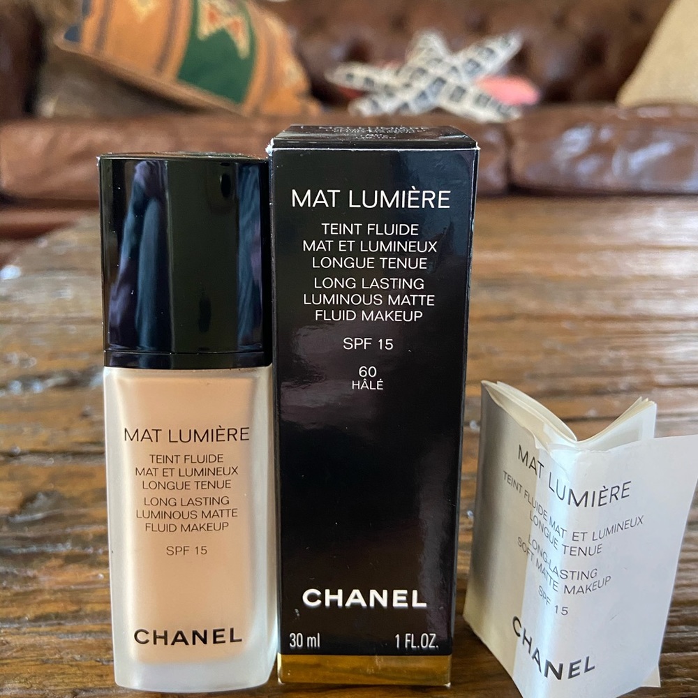 Matt Lumiere CHANEL Long Lasting foundation